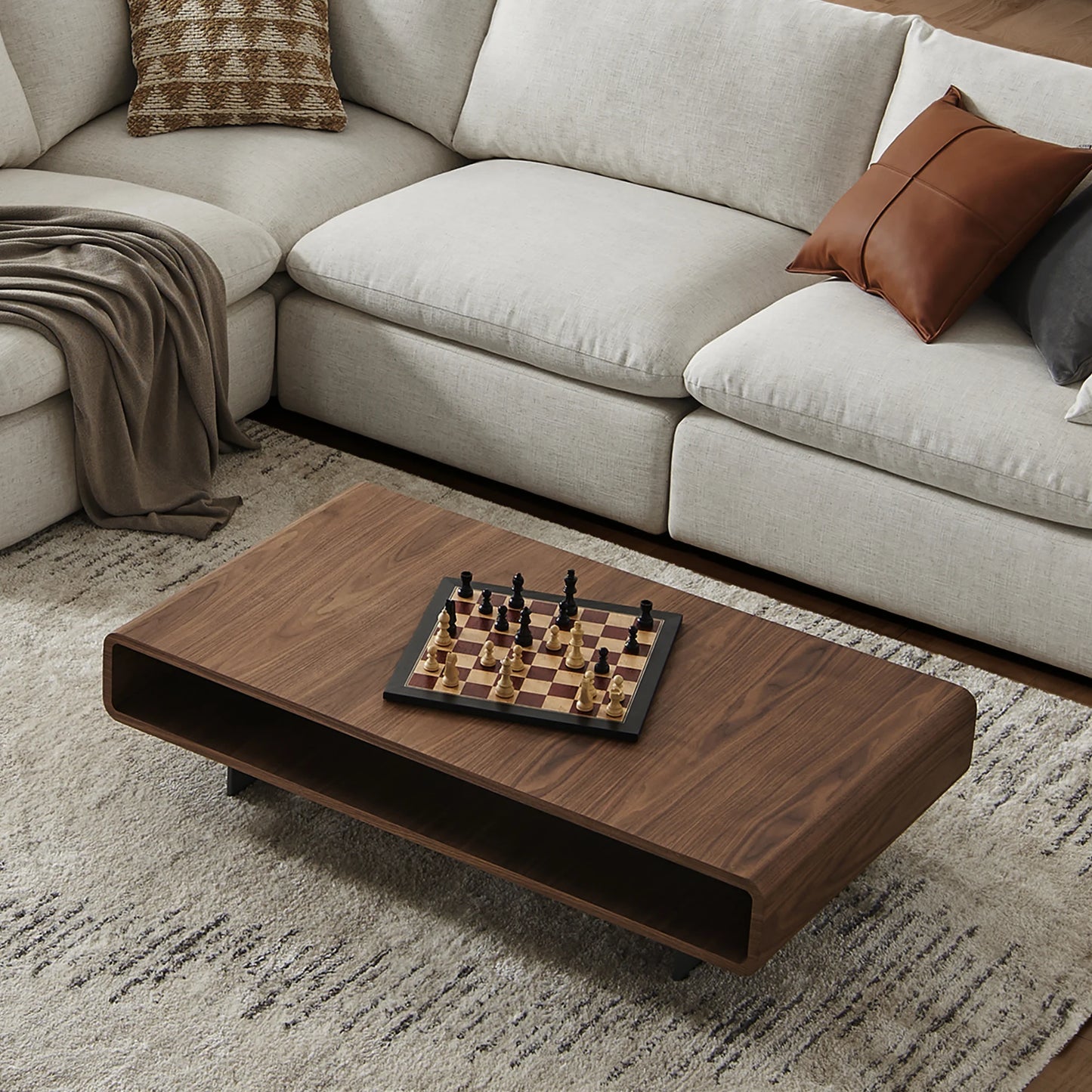 Peri Centre Table