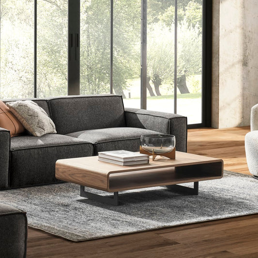 Peri Centre Table
